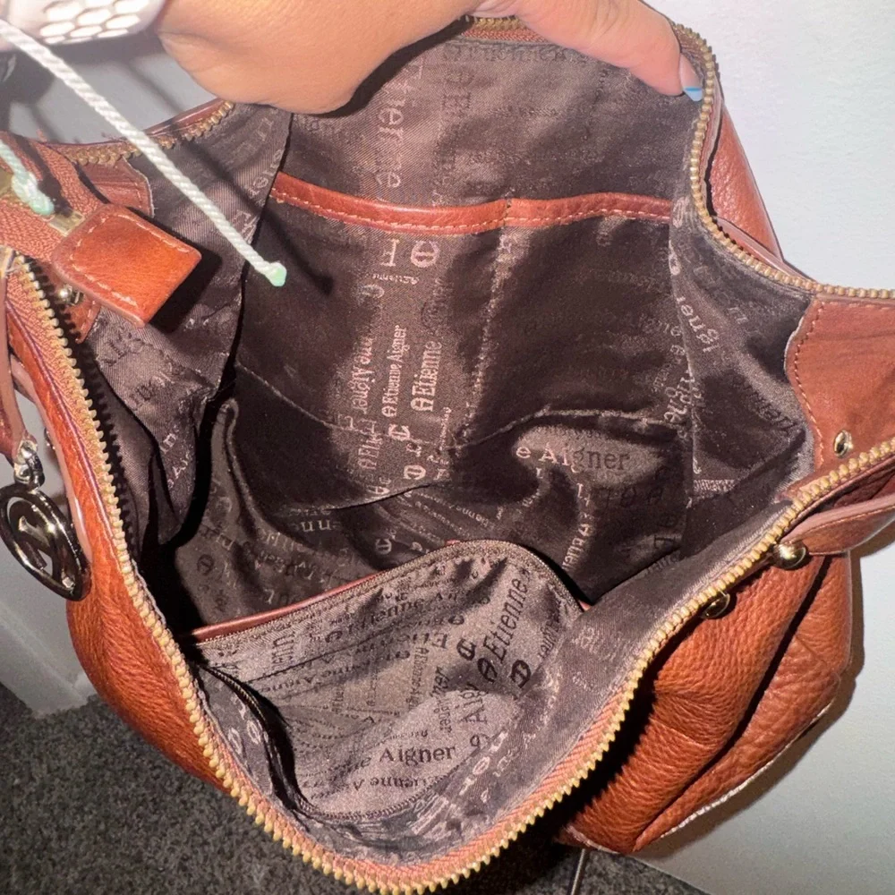 Etienne Aigner Brown Leather Slouchy Hobo Bag🤎👜 - Picture 3 of 4
